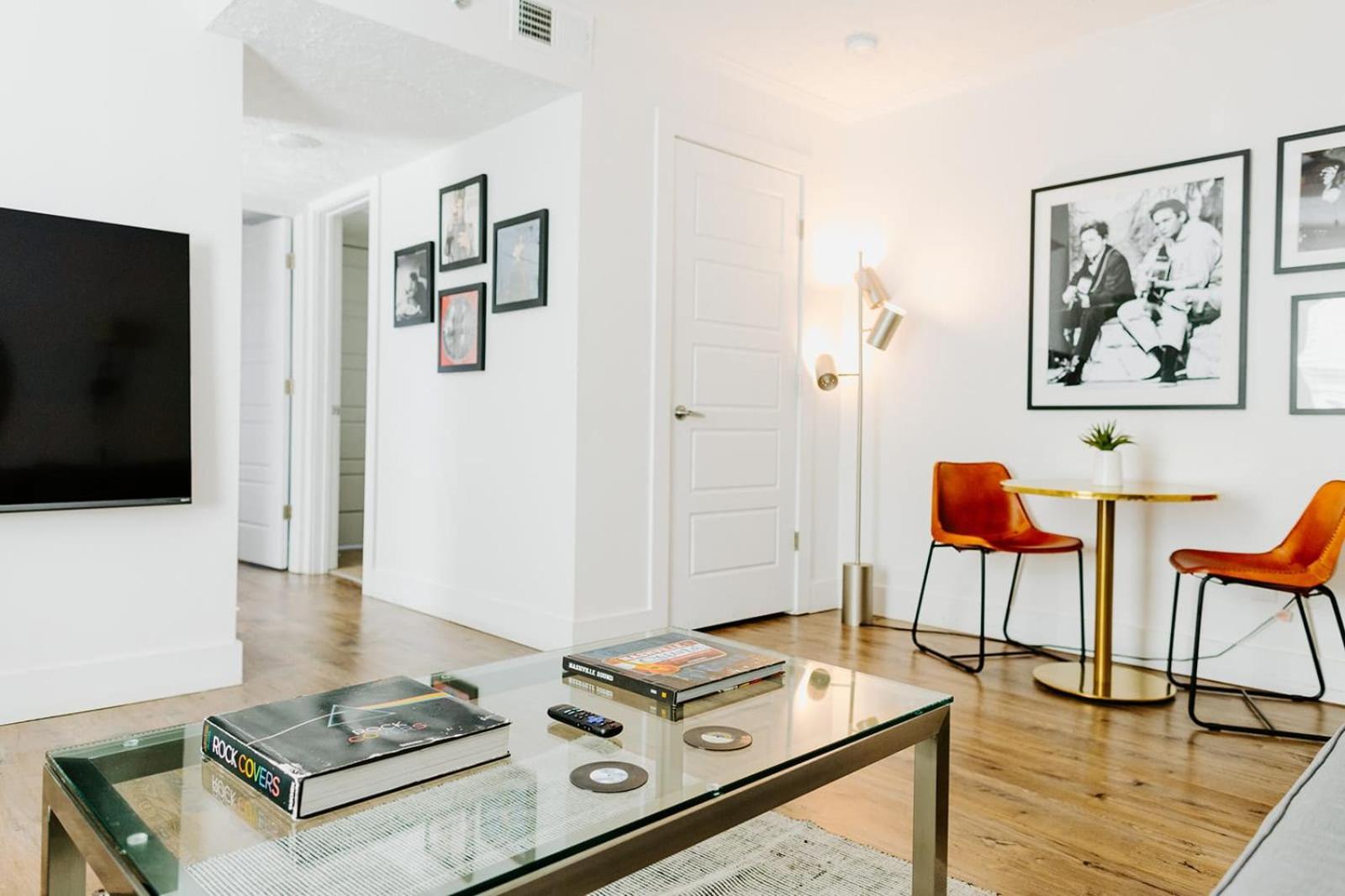 The Vinyl At Music Row - 1 Bedroom Apartment ナッシュビル エクステリア 写真